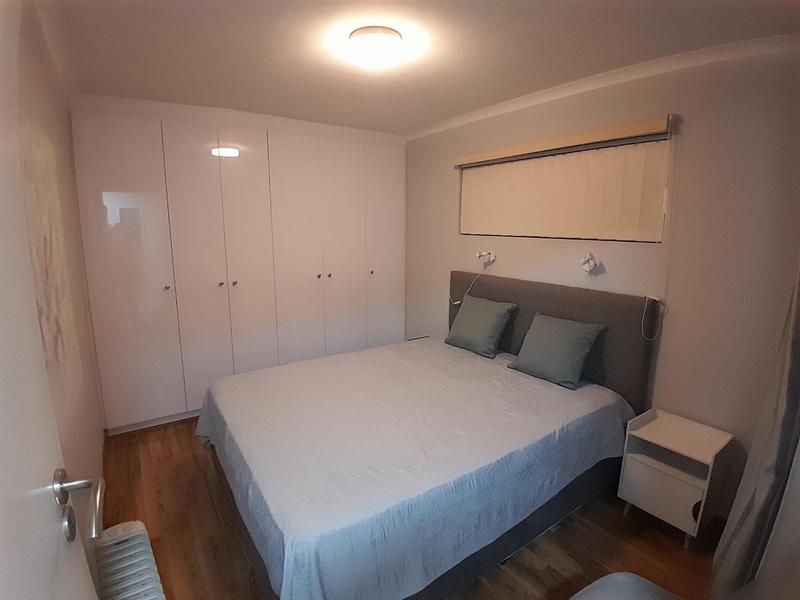 To Let 2 Bedroom Property for Rent in Sea Point Western Cape